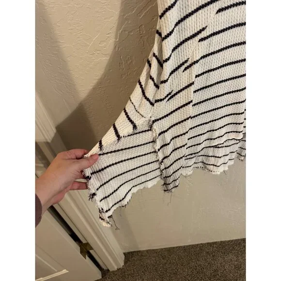 Free People Oversized Black & White Striped Sunset Park Thermal Sweater Tunic - Picture 7 of 12